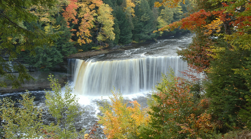 Curtis Attractions | Upper Tahquamenon Falls